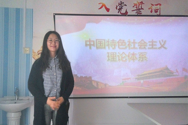 志愿者开展宣讲