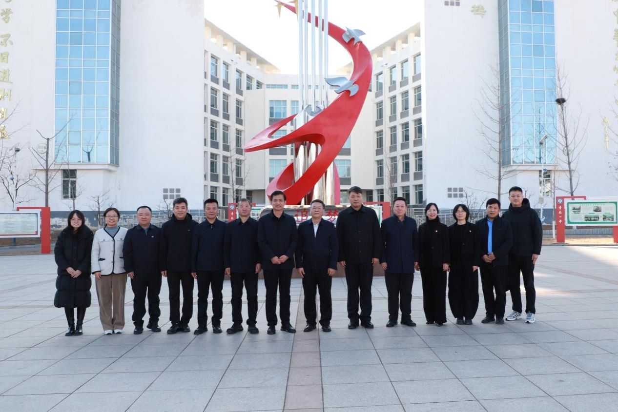 7、与会人员合影